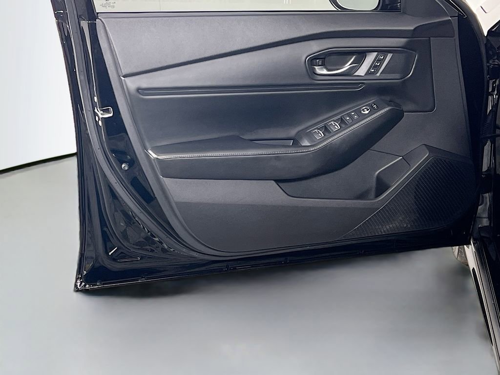 Used 2024 Honda Accord Sport image 17