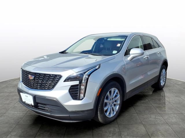 Certified 2022 Cadillac XT4 Luxury w/ Cold Weather Package AWD/4WD image 1