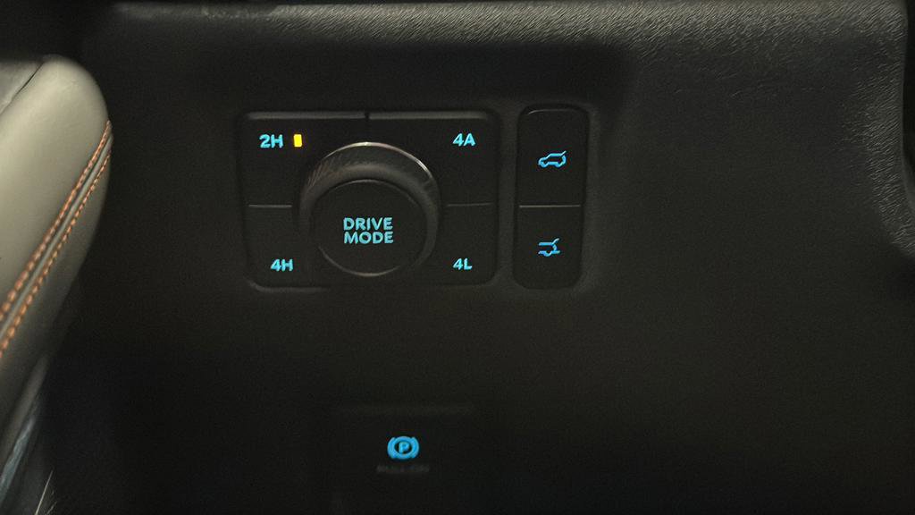 Used 2025 Ford Expedition Max Active AWD/4WD image 35