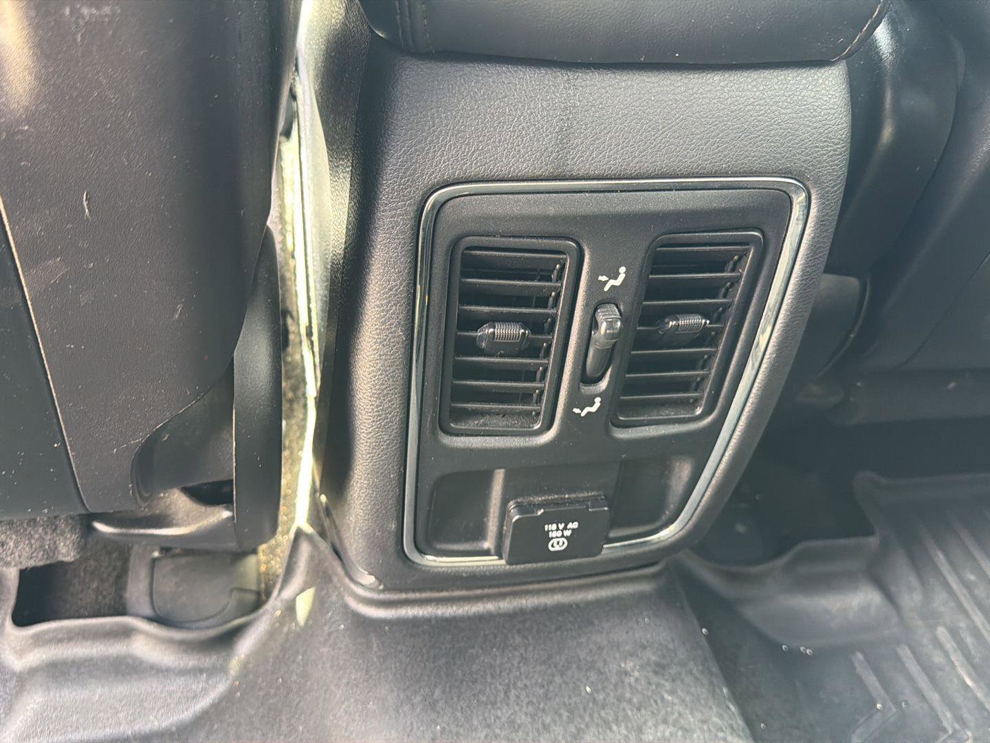 Used 2015 Jeep Grand Cherokee Altitude AWD/4WD image 30