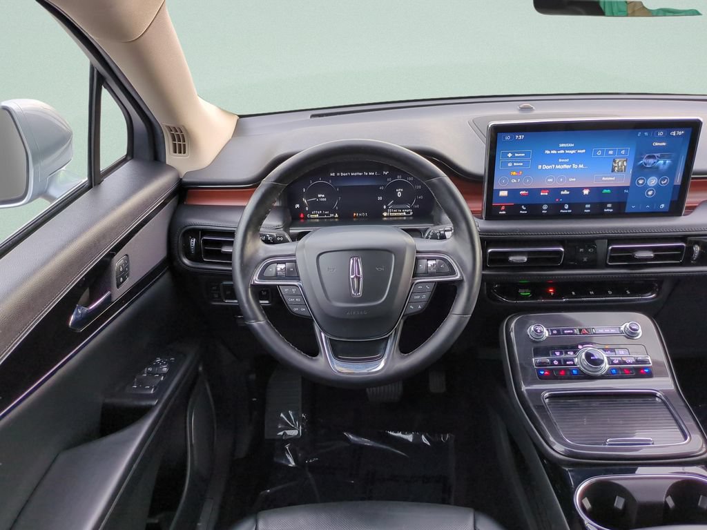 Used 2023 Lincoln Nautilus Reserve FWD image 12