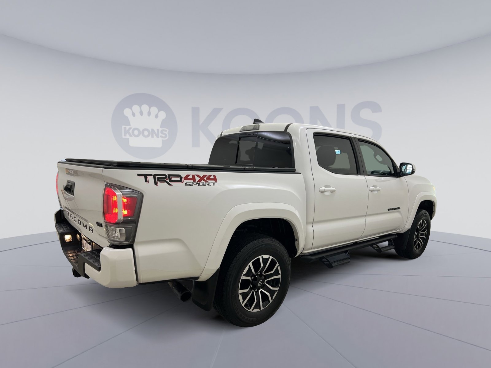 Used 2023 Toyota Tacoma TRD Sport image 5