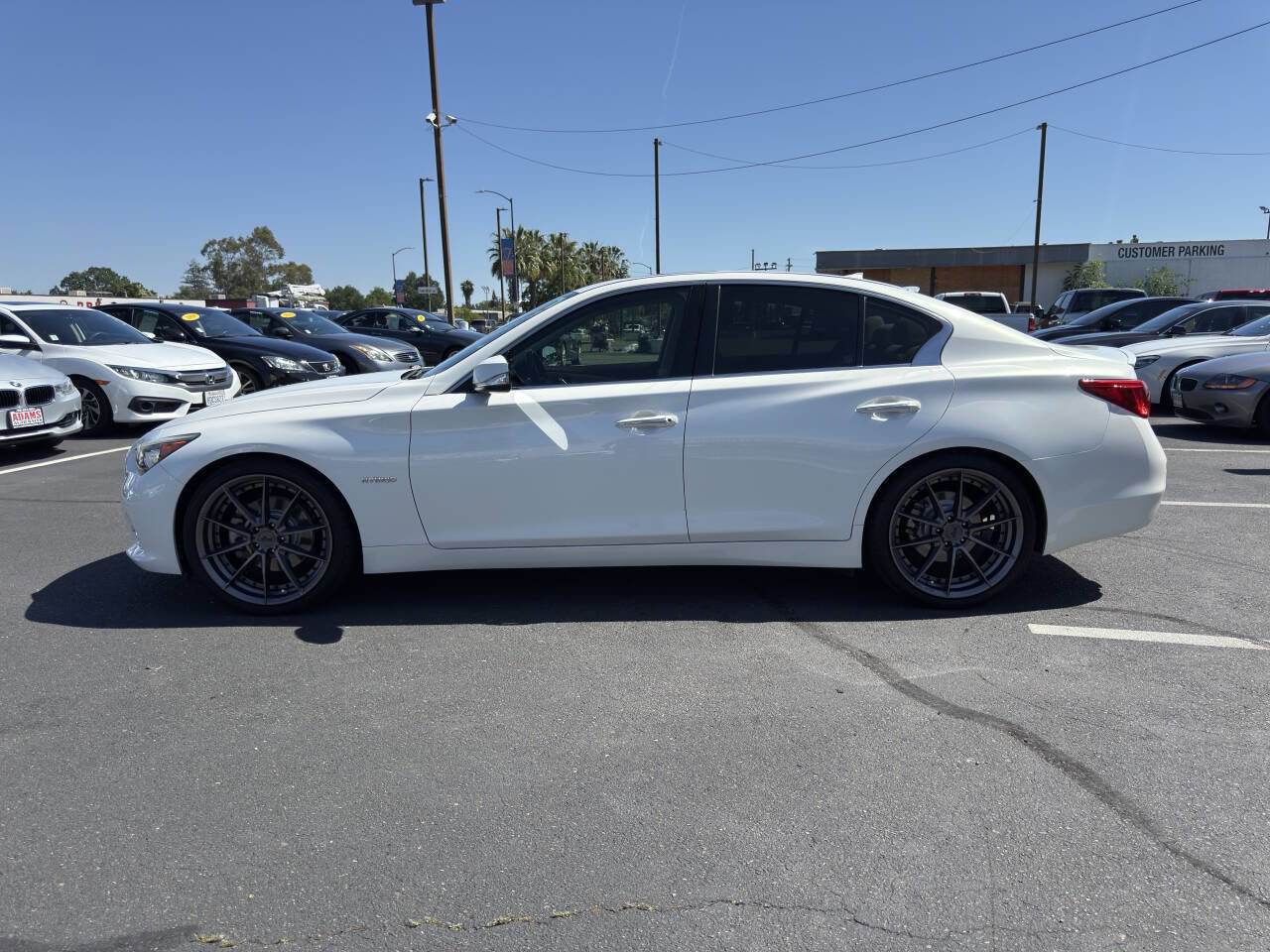 Used 2014 INFINITI Q50 Premium w/ Navigation Package RWD image 6