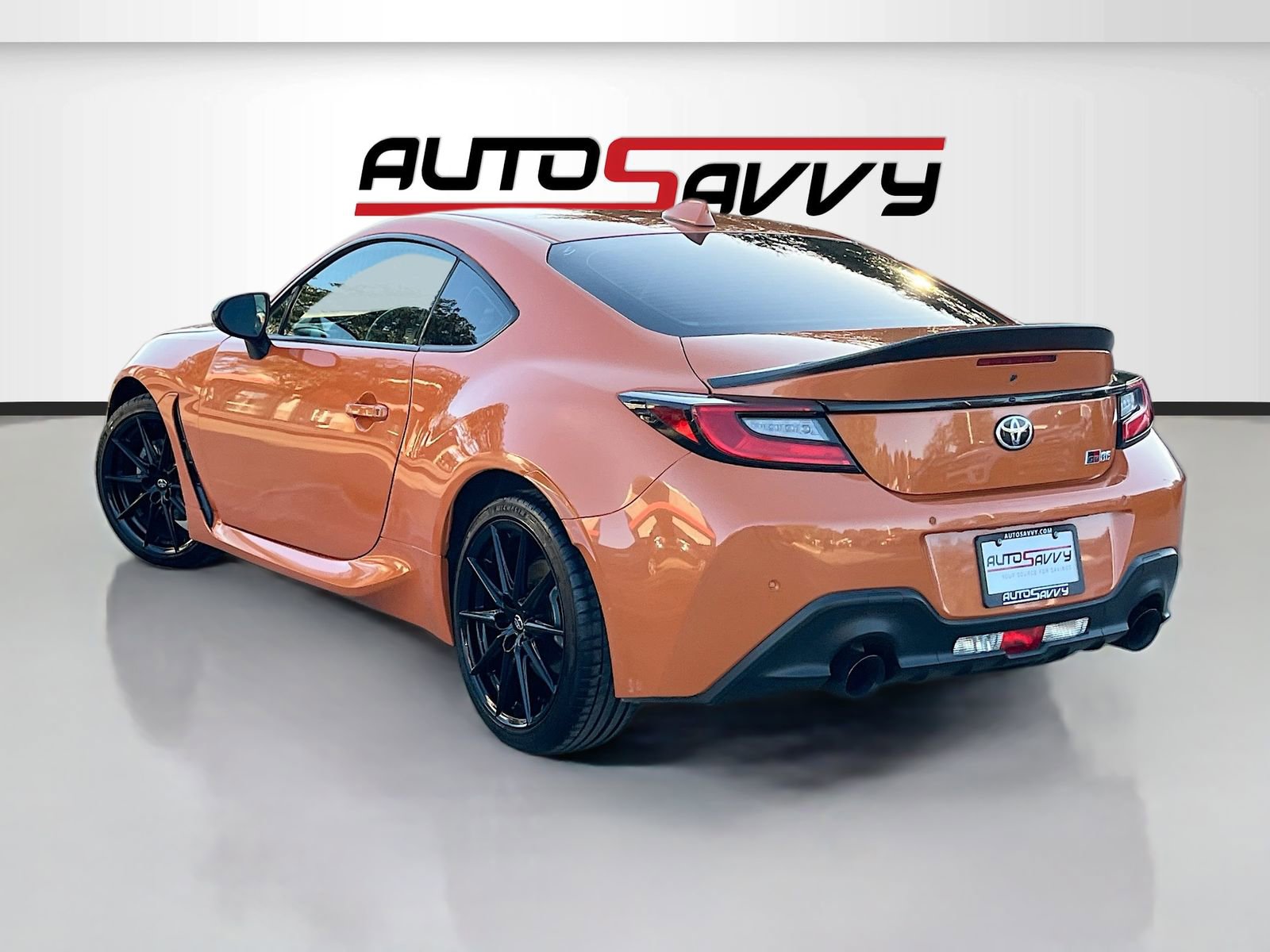 Used 2023 Toyota GR86 10th Anniversary SE image 5