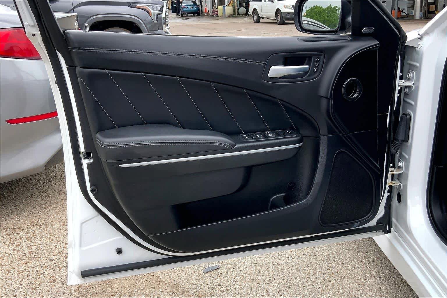 Used 2023 Dodge Charger Scat Pack w/ Plus Group RWD image 21