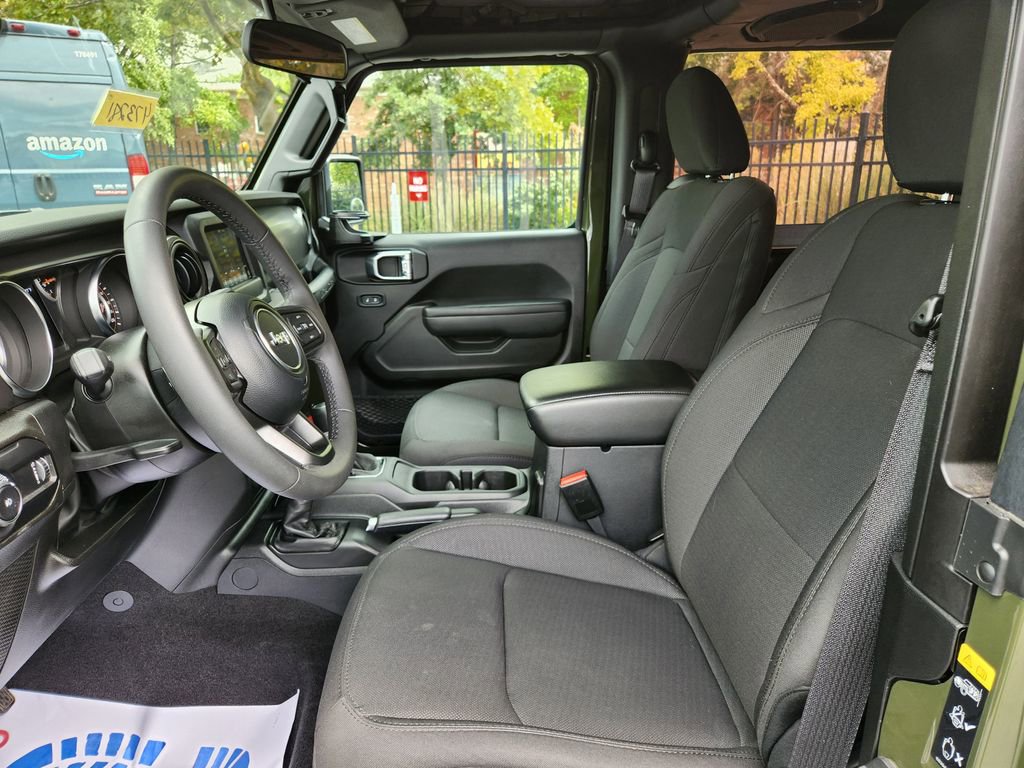 Used 2023 Jeep Wrangler Sport S image 17