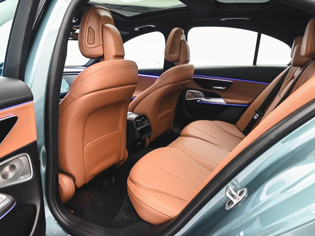 Used 2024 Mercedes-Benz E 450 4MATIC Sedan image 34