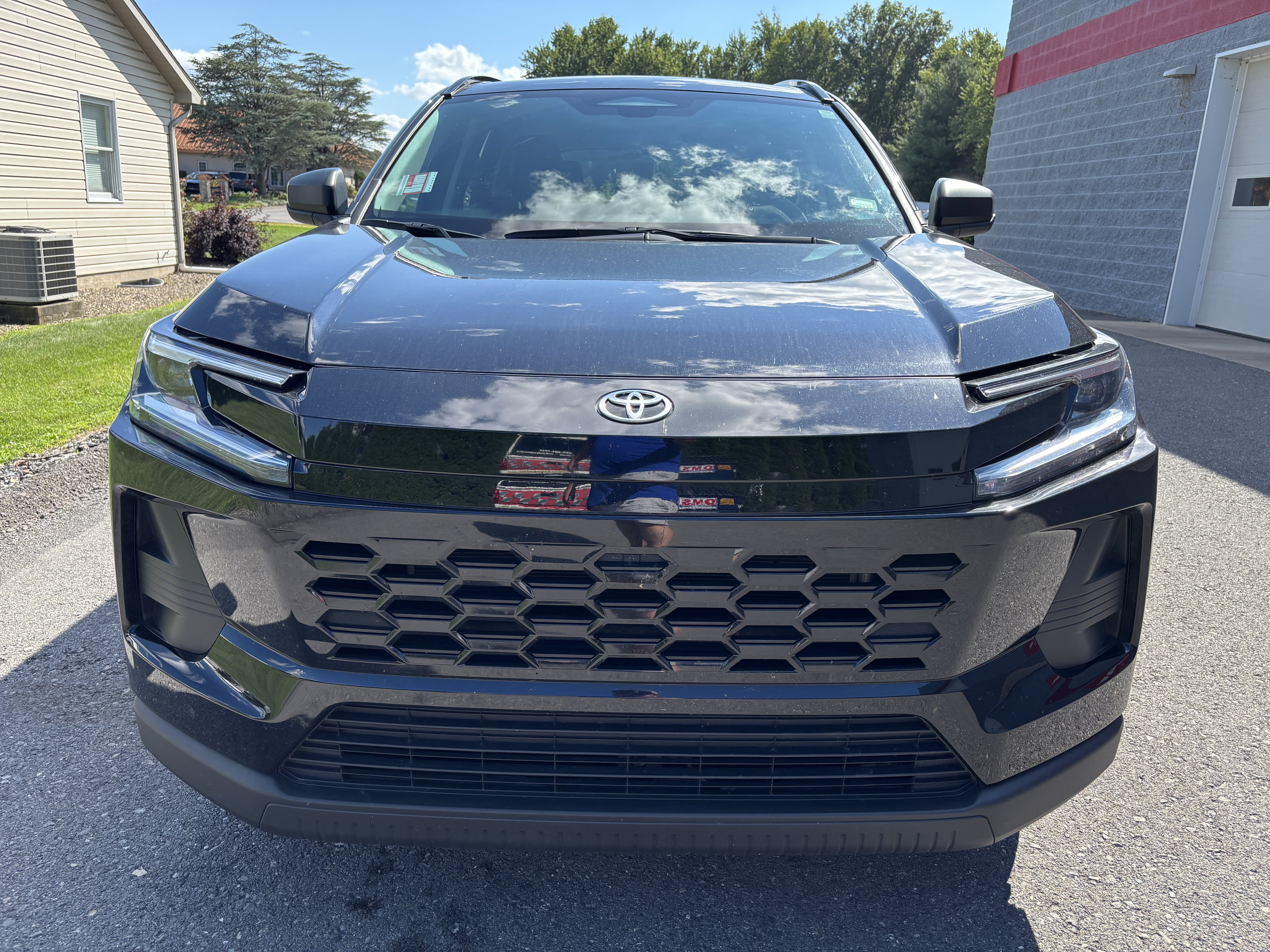 Certified 2026 Toyota RAV4 LE AWD/4WD image 9