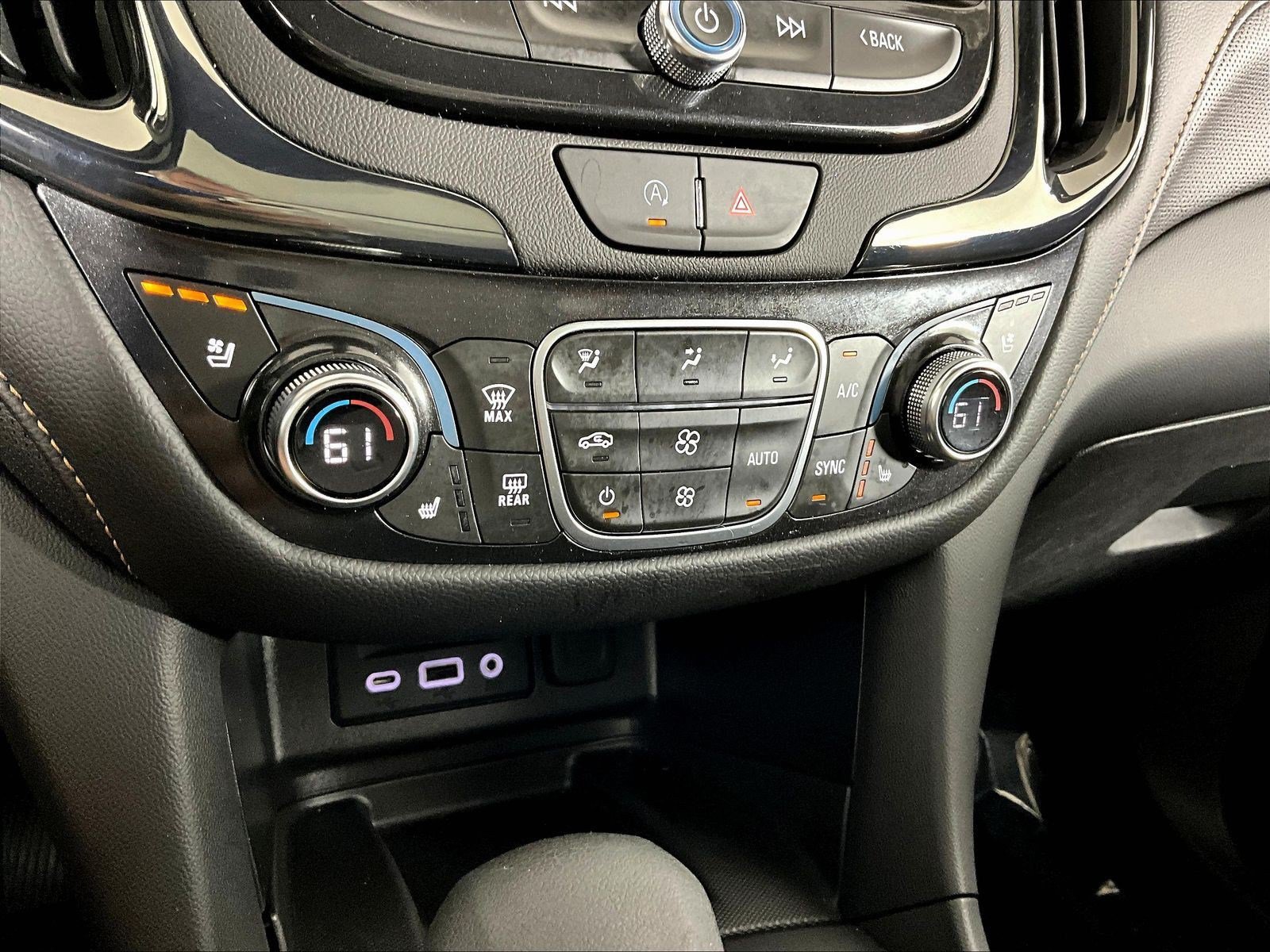 Used 2023 Chevrolet Equinox Premier AWD/4WD image 15