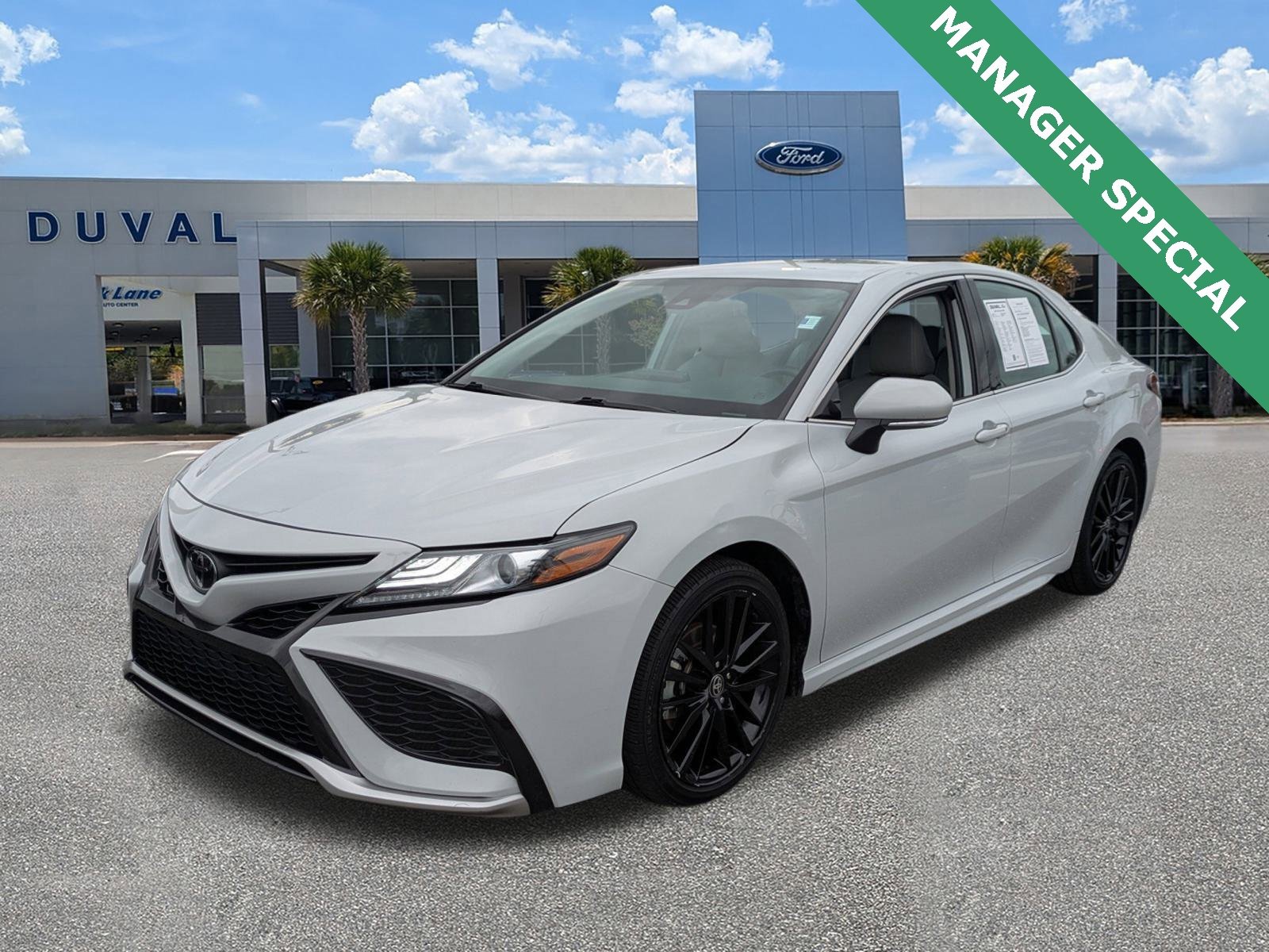 Used 2024 Toyota Camry XSE image 8