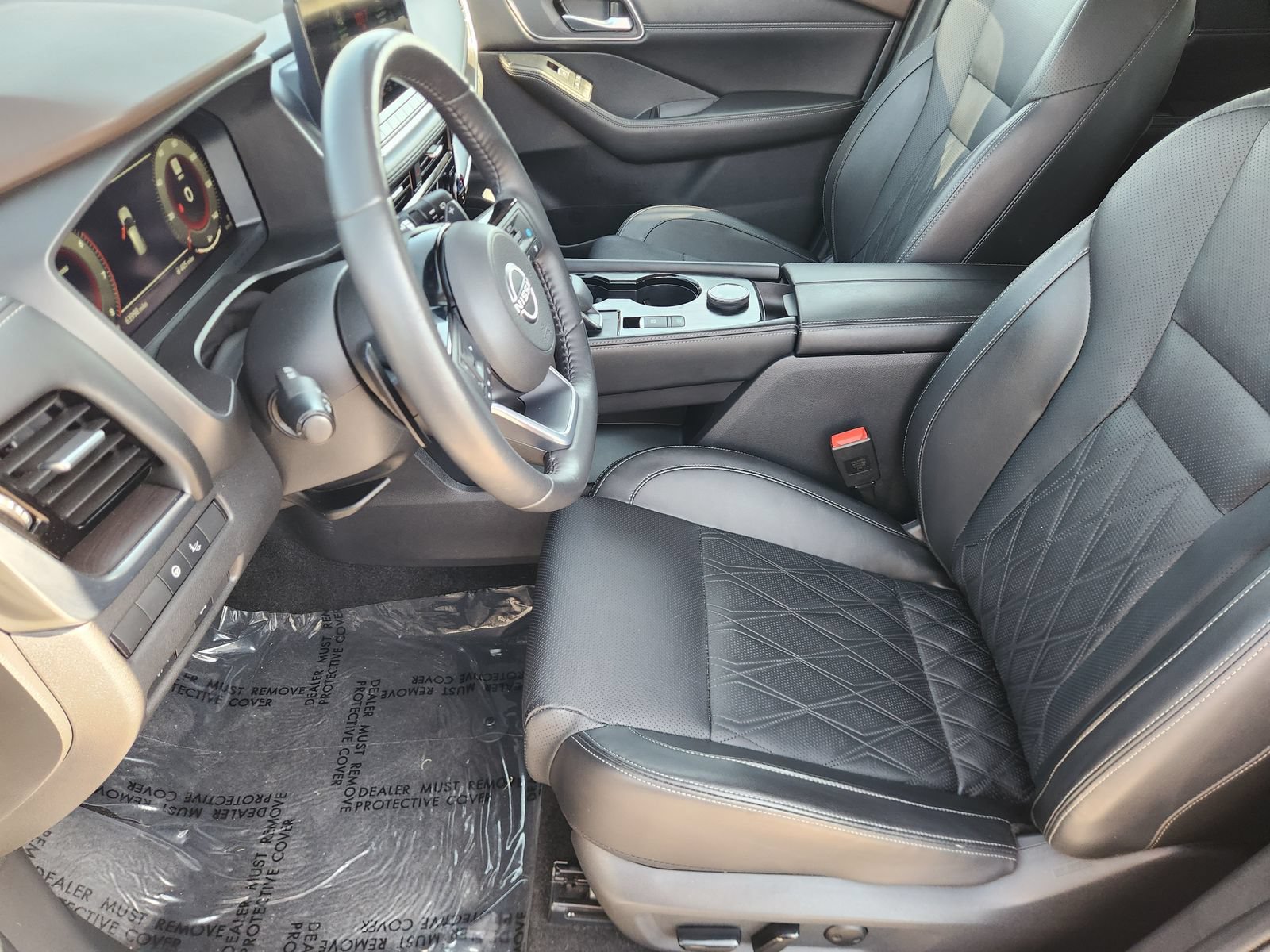 Used 2023 Nissan Rogue Platinum w/ Platinum Premium Package AWD/4WD image 16