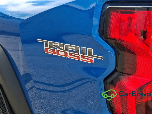 Used 2024 Chevrolet Colorado Trail Boss w/ Advanced Trailering Package AWD/4WD image 31