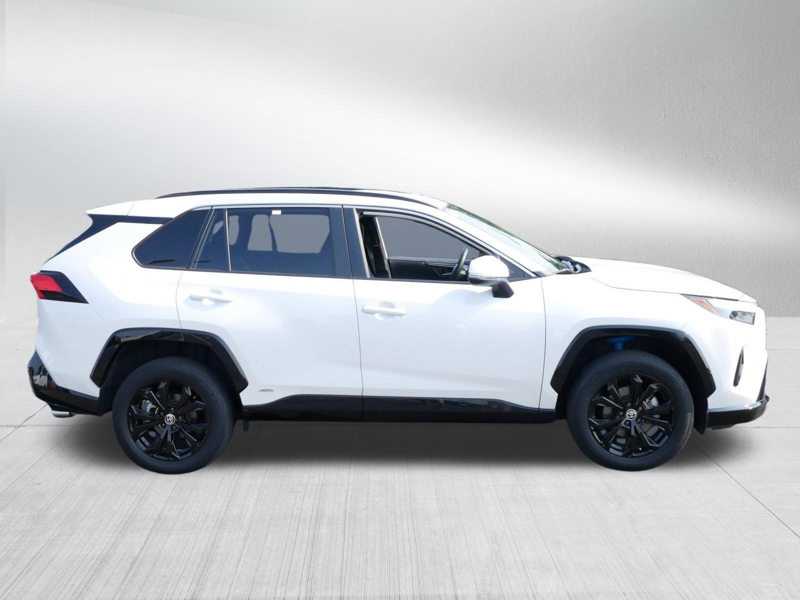 Certified 2024 Toyota RAV4 SE AWD/4WD image 8