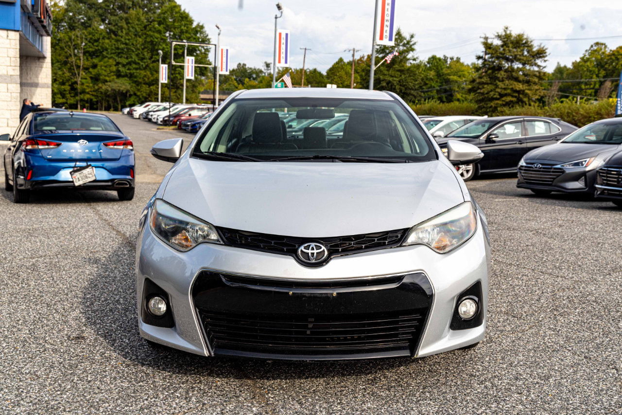Used 2015 Toyota Corolla S image 2