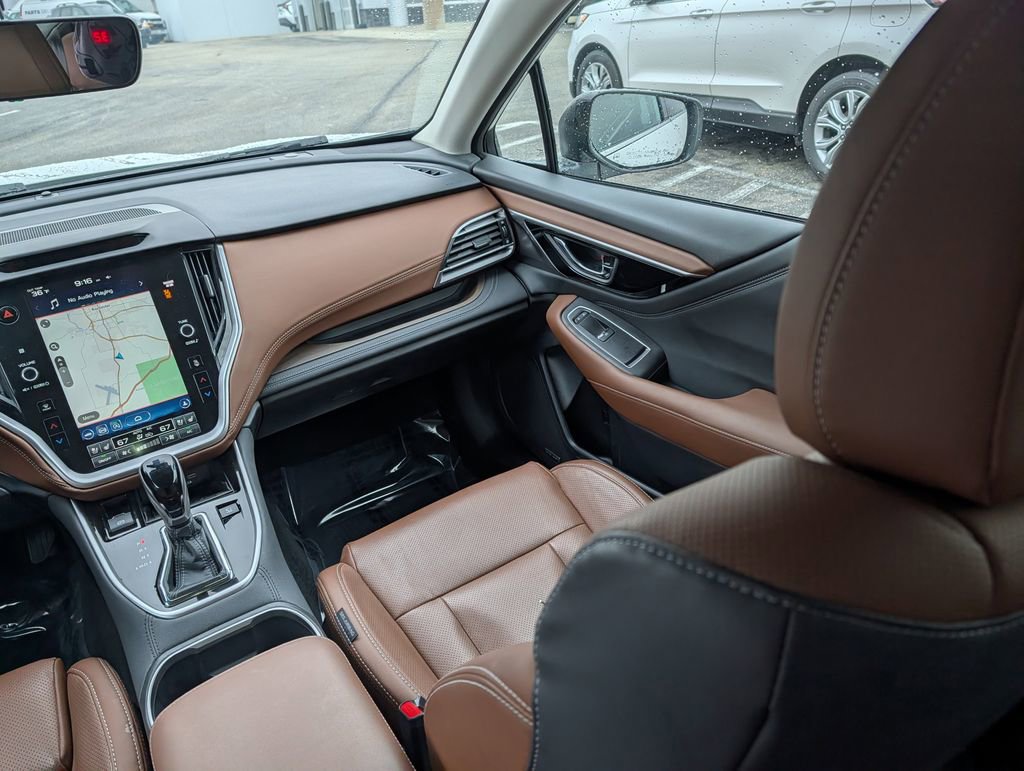 Used 2022 Subaru Outback Touring image 11