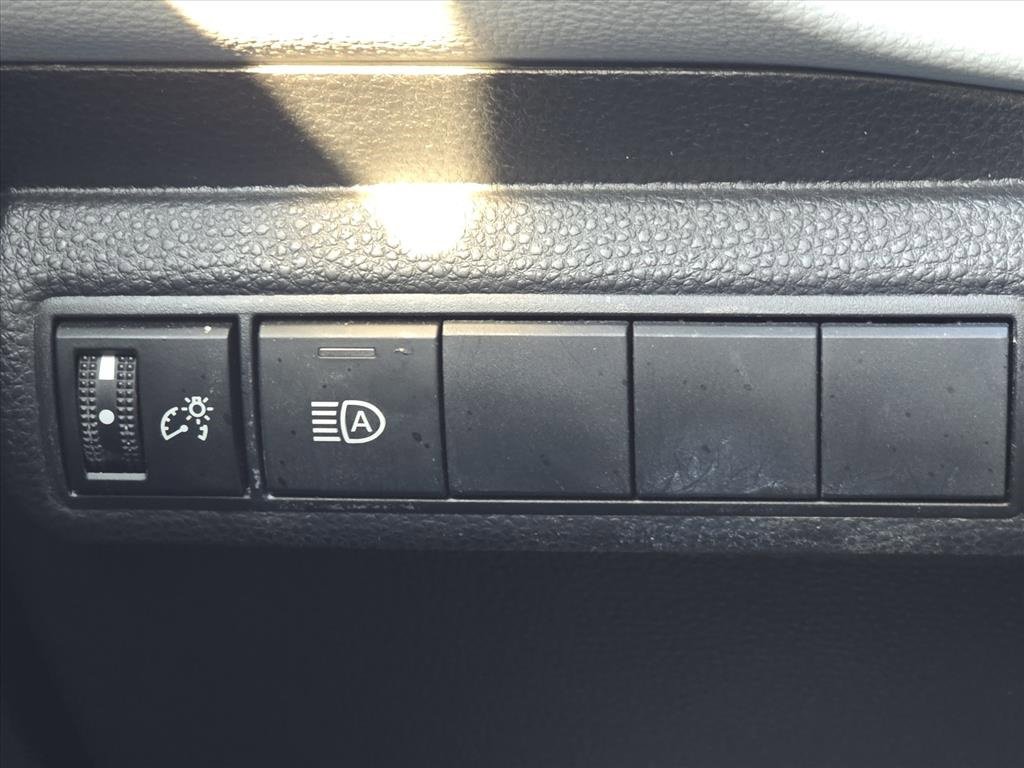 Used 2022 Toyota Corolla SE image 21