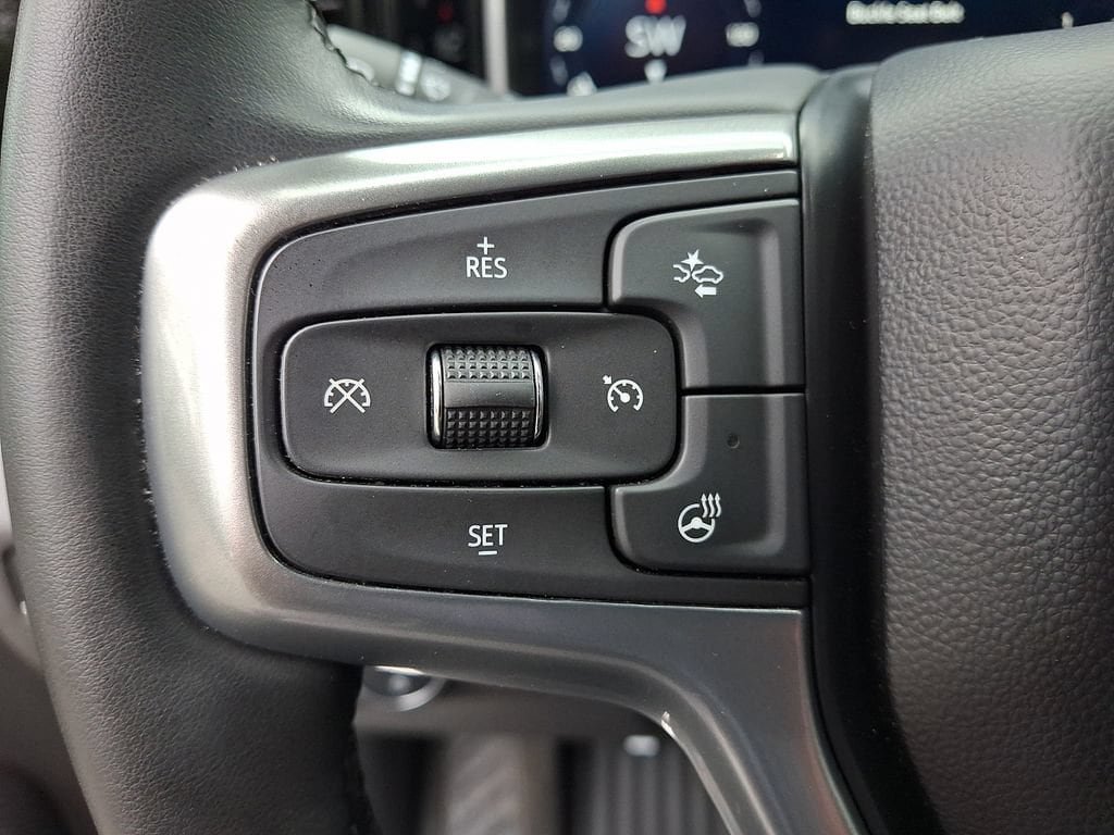 Used 2024 Chevrolet Silverado 1500 LT AWD/4WD image 21