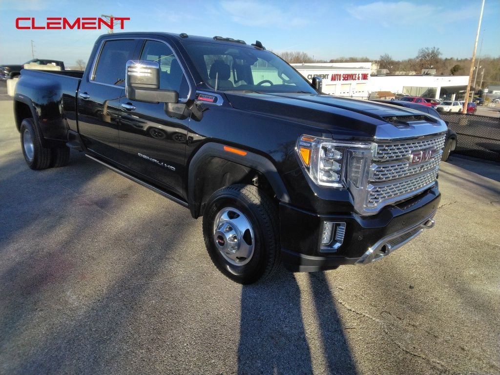 Used 2022 GMC Sierra 3500 Denali w/ Denali Ultimate Package image 3