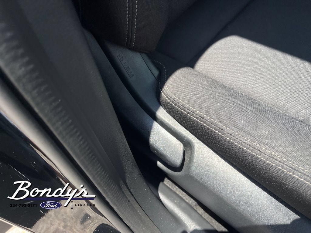 Used 2024 Nissan Rogue S AWD/4WD image 17