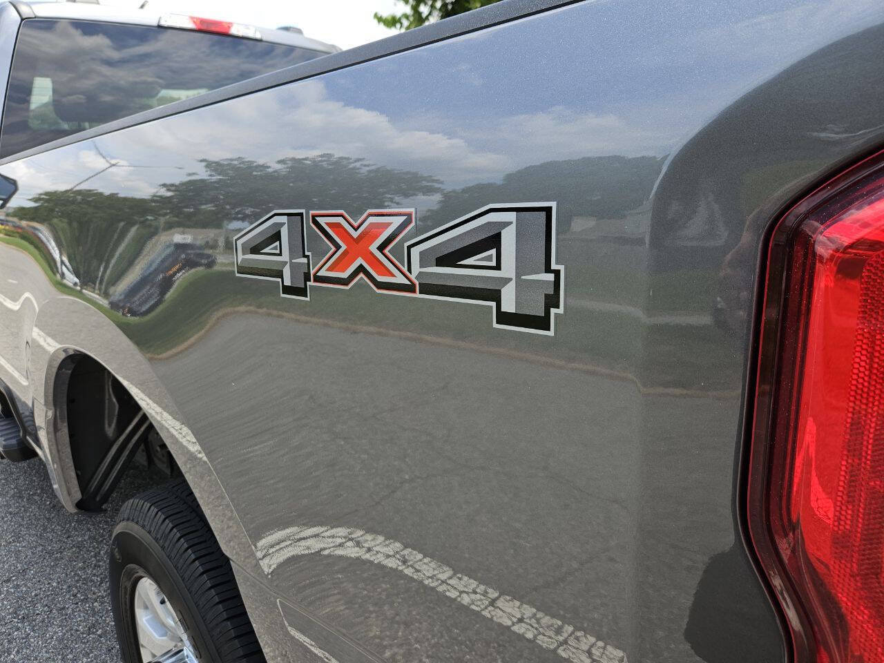 Used 2024 Ford F350 XLT AWD/4WD image 12