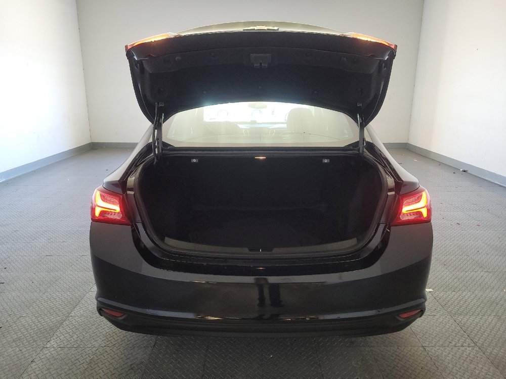 Used 2021 Chevrolet Malibu LT FWD image 29