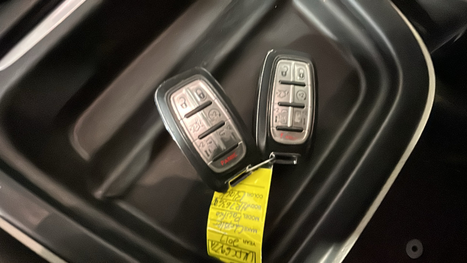 Used 2017 Chrysler Pacifica Touring-L FWD image 25