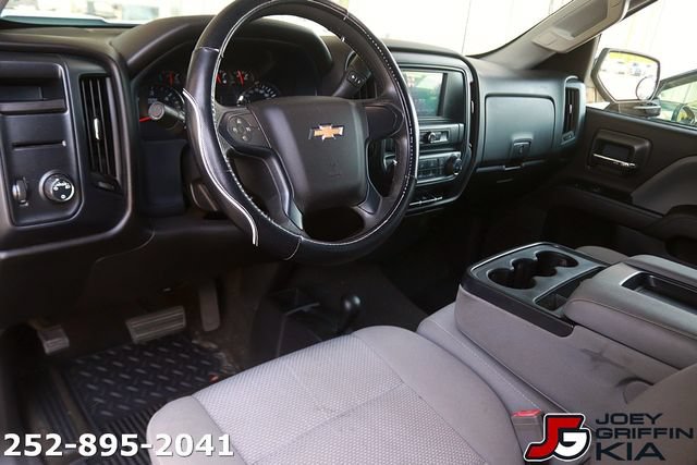 Used 2018 Chevrolet Silverado 1500 Custom w/ Custom Value Package AWD/4WD image 13