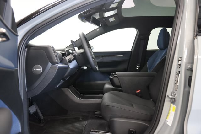 Used 2026 Volvo EX30 Cross Country Ultra w/ Protection Package Premier AWD/4WD image 22
