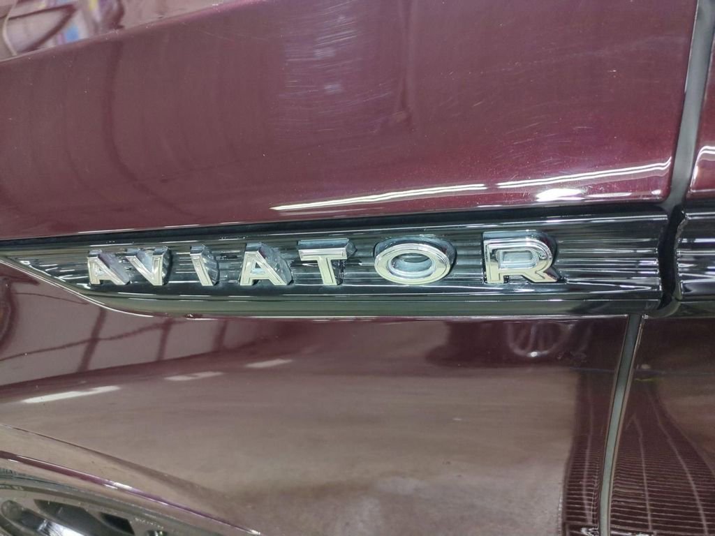 Certified 2023 Lincoln Aviator Reserve w/ Equipment Group 201A image 10