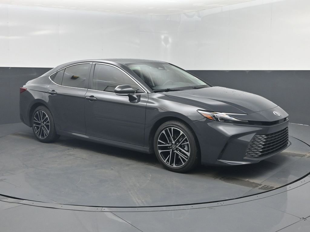 Used 2025 Toyota Camry XLE