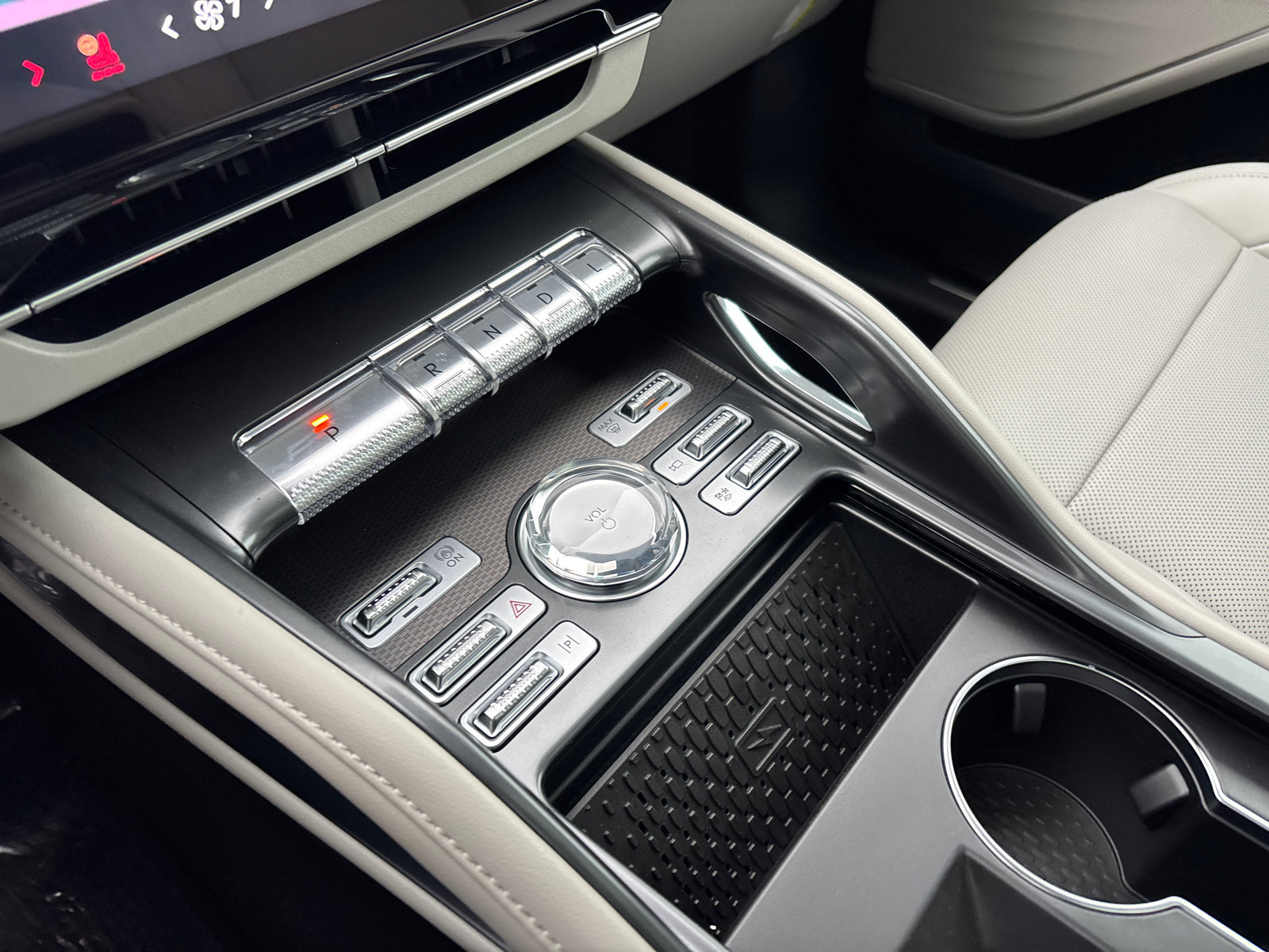 New 2026 Lincoln Nautilus Premier w/ Equipment Group 102A image 24