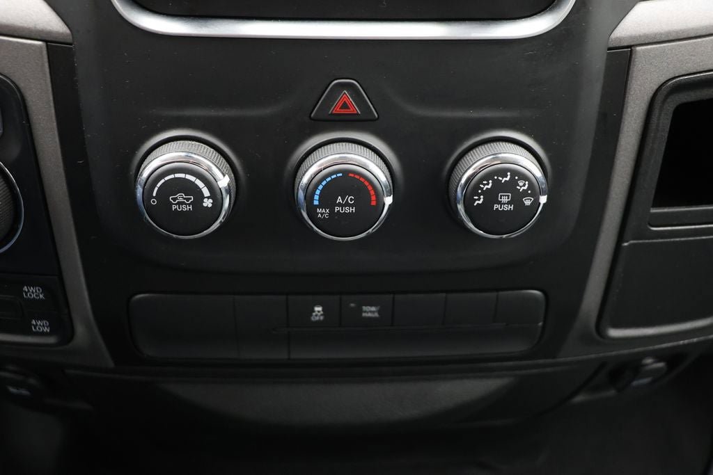 Used 2019 RAM 1500 Express w/ Express Value Package AWD/4WD image 27