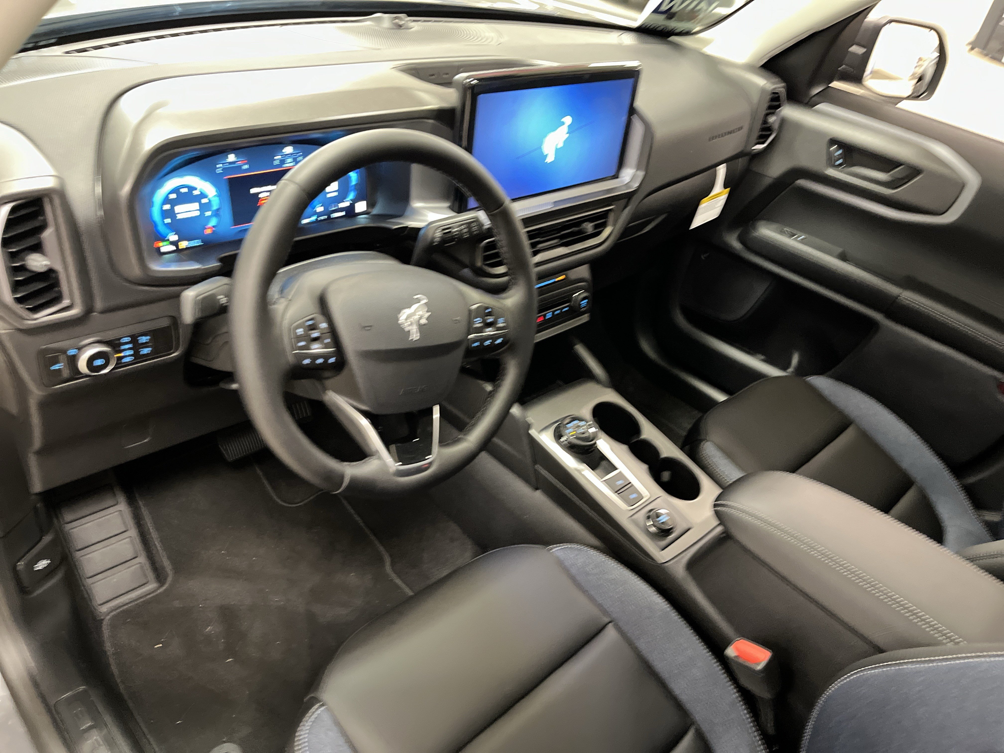New 2025 Ford Bronco Sport Outer Banks w/ Outer Banks Tech Package+ AWD/4WD image 11