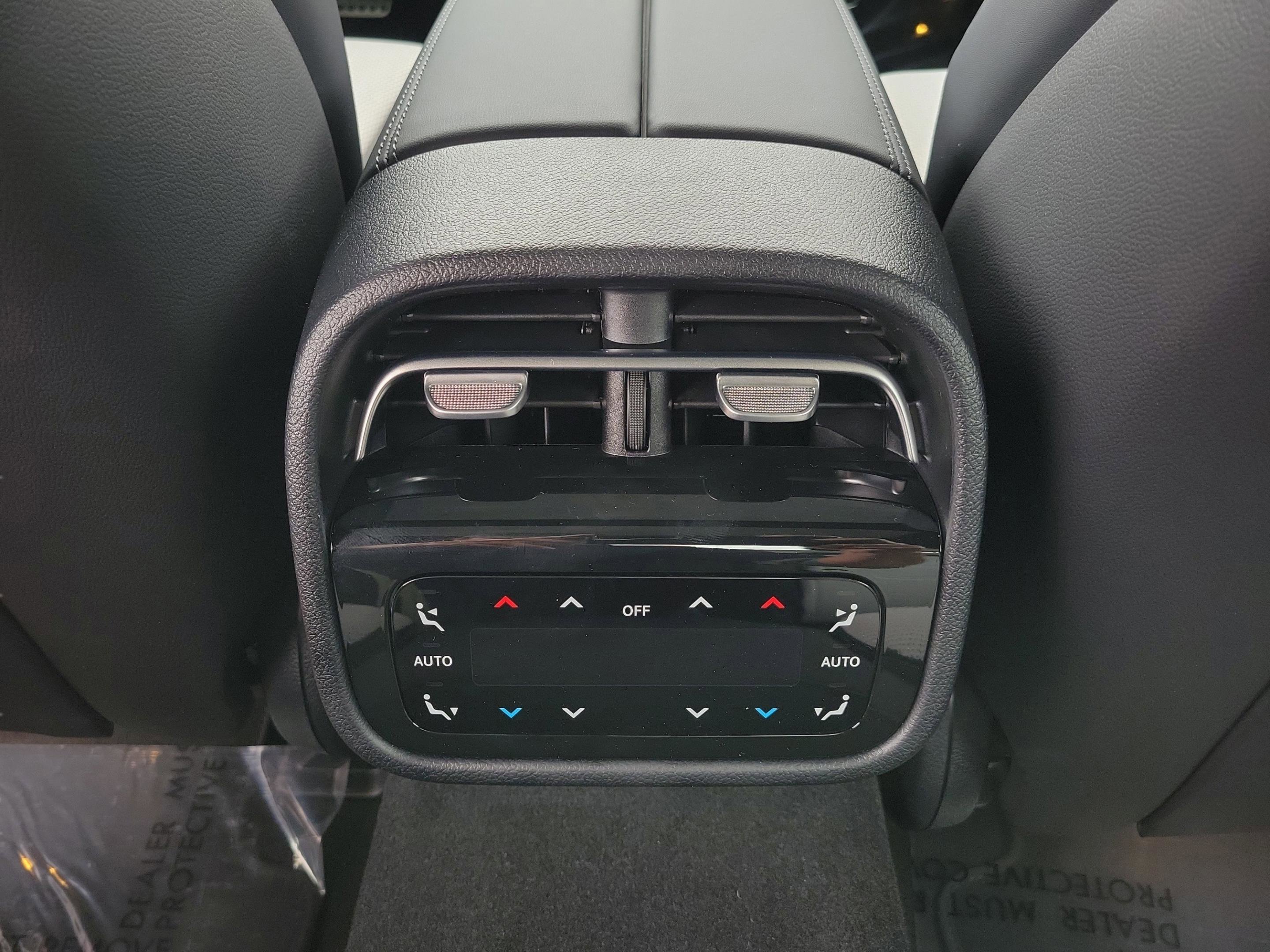 New 2026 Mercedes-Benz E 53 AMG e 4MATIC Sedan image 10