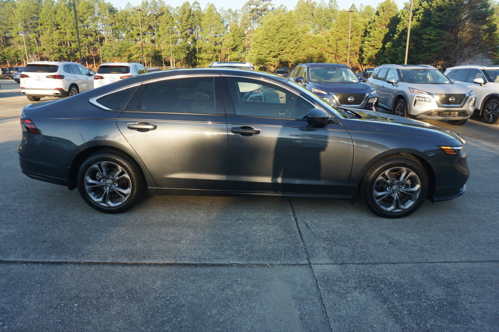 Used 2024 Honda Accord EX image 19