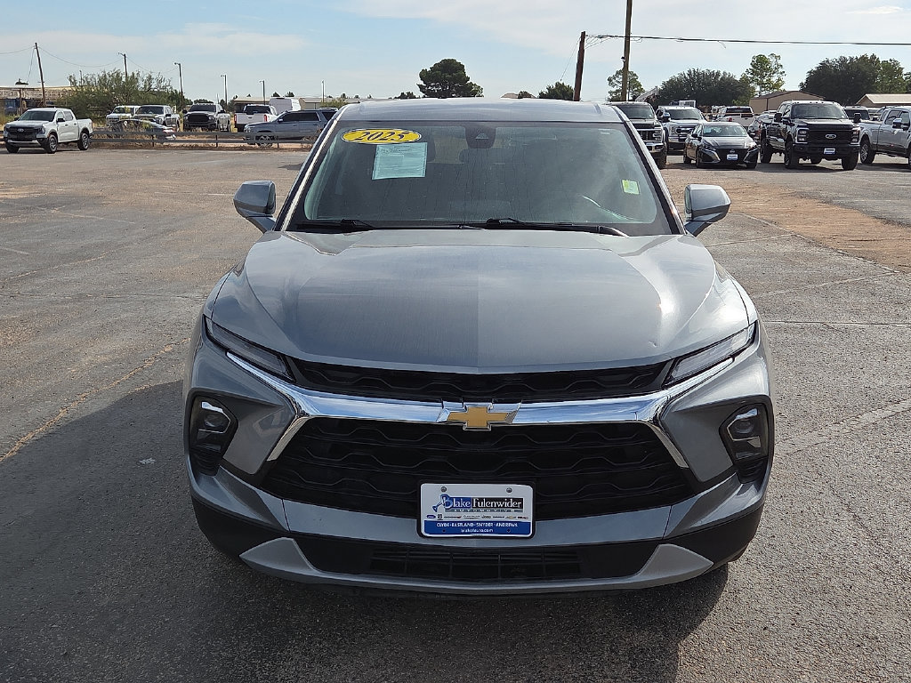 Used 2025 Chevrolet Blazer LT FWD image 8
