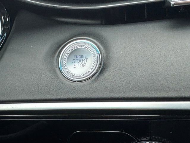 Used 2025 Genesis GV70 2.5T image 30