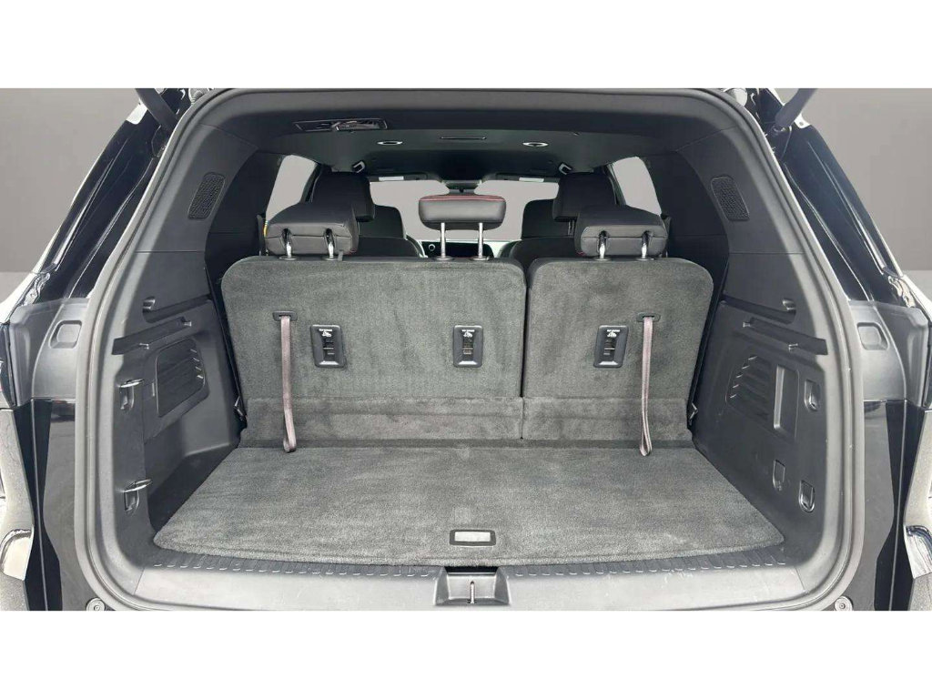 Used 2024 Chevrolet Traverse Z71 w/ LPO, Floor Liner Package image 10