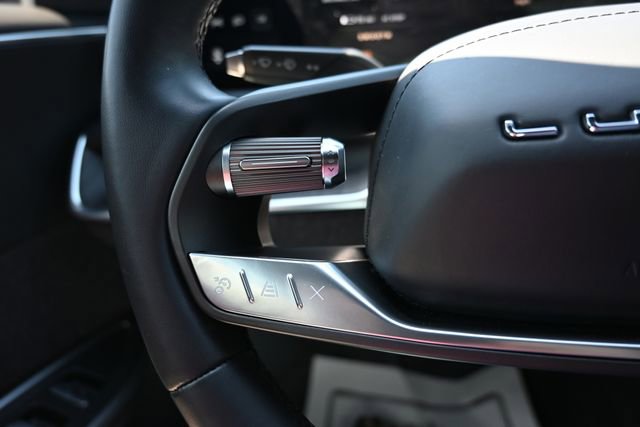 Used 2023 Lucid Air Touring AWD/4WD image 30