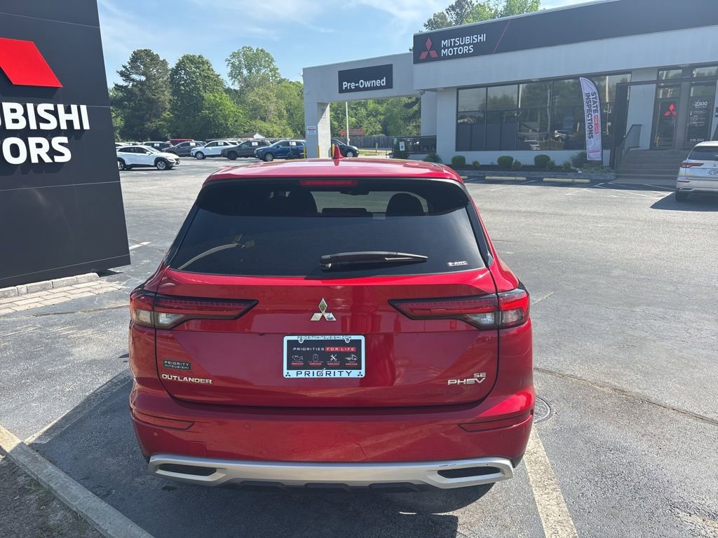Used 2023 Mitsubishi Outlander 4WD Plug-In Hybrid image 4
