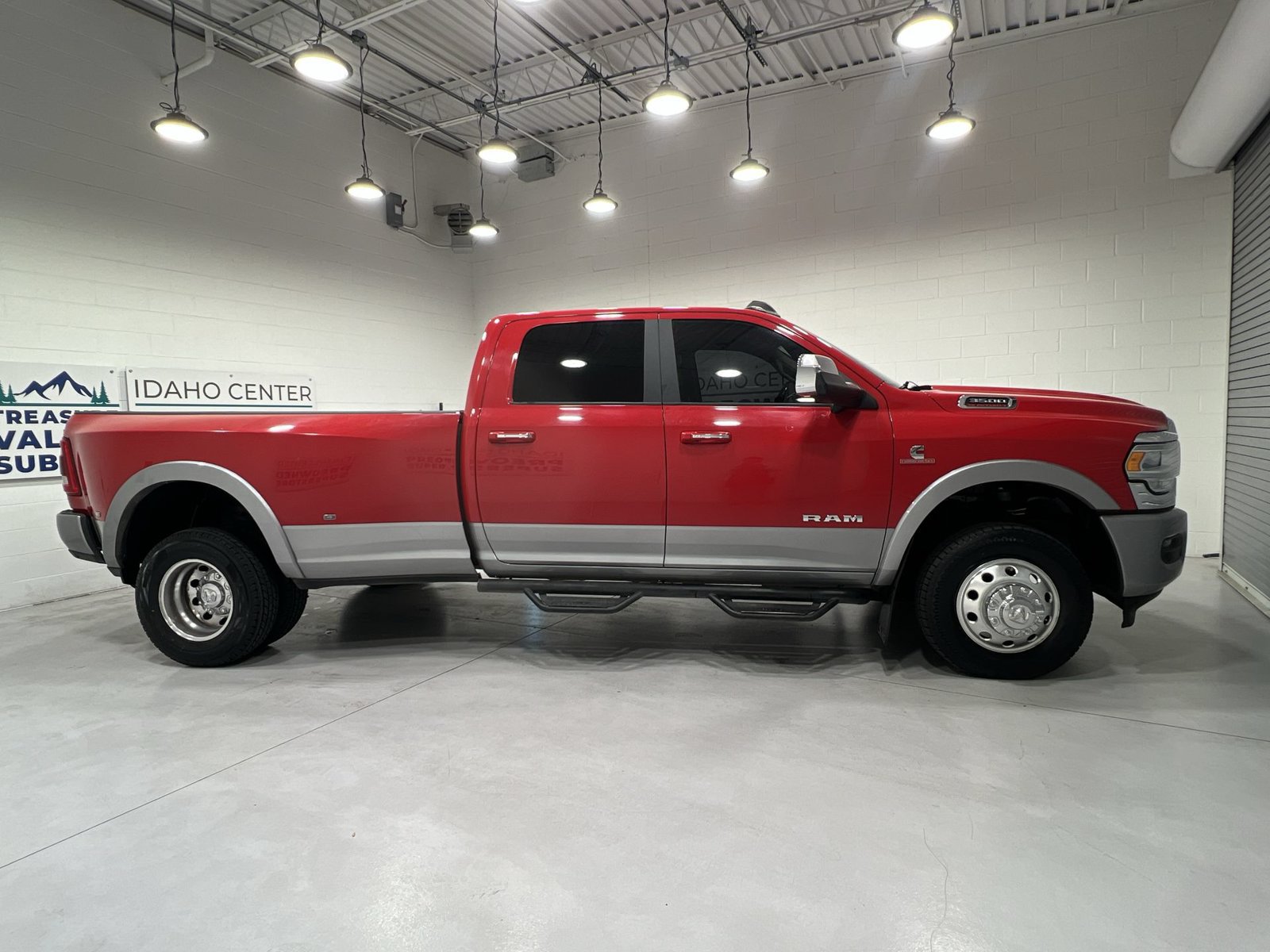Used 2021 RAM 3500 Laramie AWD/4WD image 9