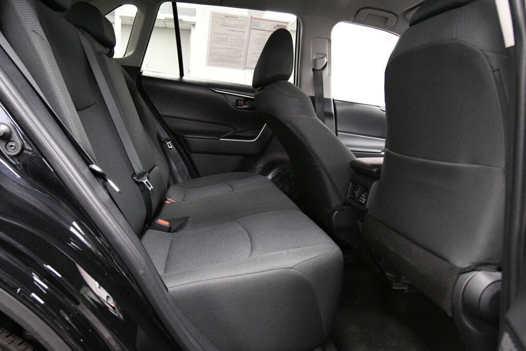 Certified 2025 Toyota RAV4 LE AWD/4WD image 21