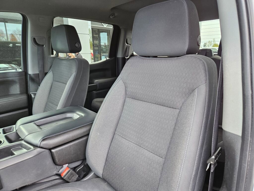 Used 2019 Chevrolet Silverado 1500 LT w/ All-Star Edition AWD/4WD image 12