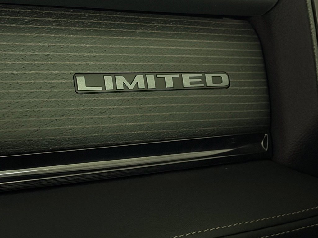 Used 2023 RAM 2500 Limited AWD/4WD image 12