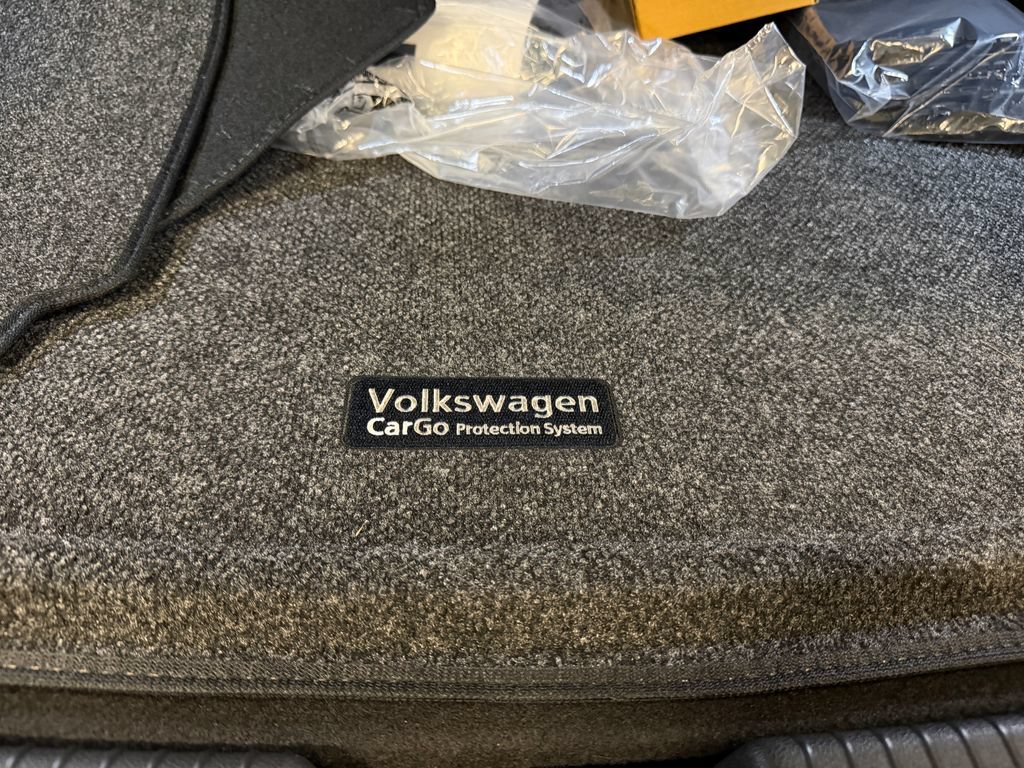 New 2026 Volkswagen Atlas Cross Sport SEL R-Line AWD/4WD image 28
