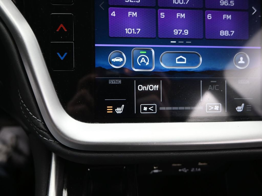 Used 2020 Subaru Outback Premium image 29