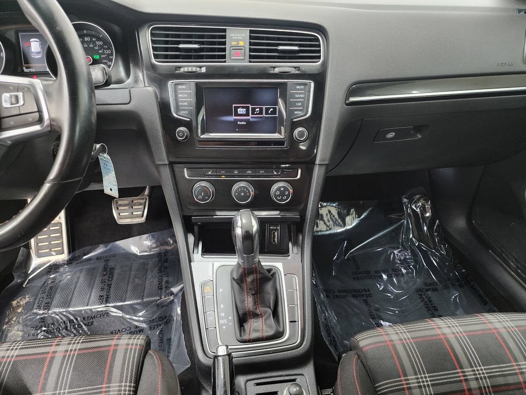 Used 2015 Volkswagen GTI S FWD image 16