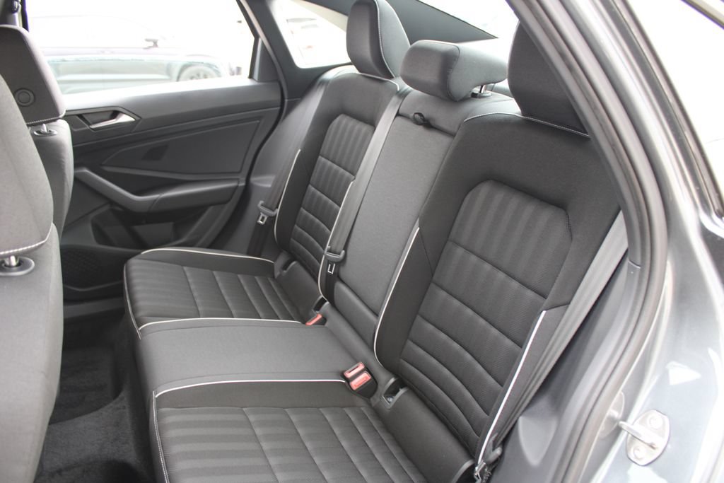 Certified 2024 Volkswagen Jetta Sport FWD image 20