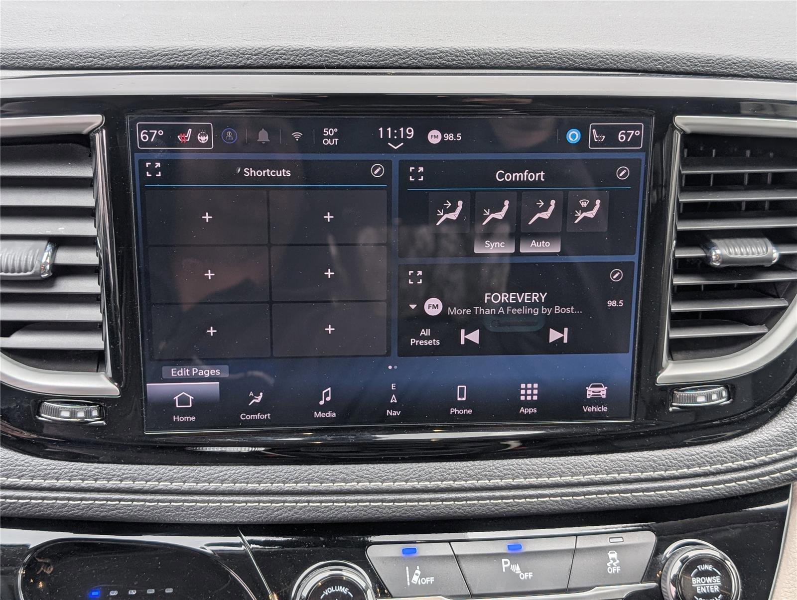 Used 2024 Chrysler Pacifica Select image 31