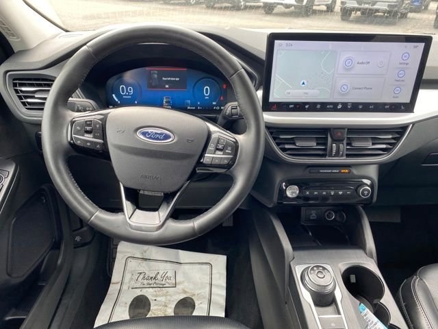 Used 2023 Ford Escape Platinum AWD/4WD image 6
